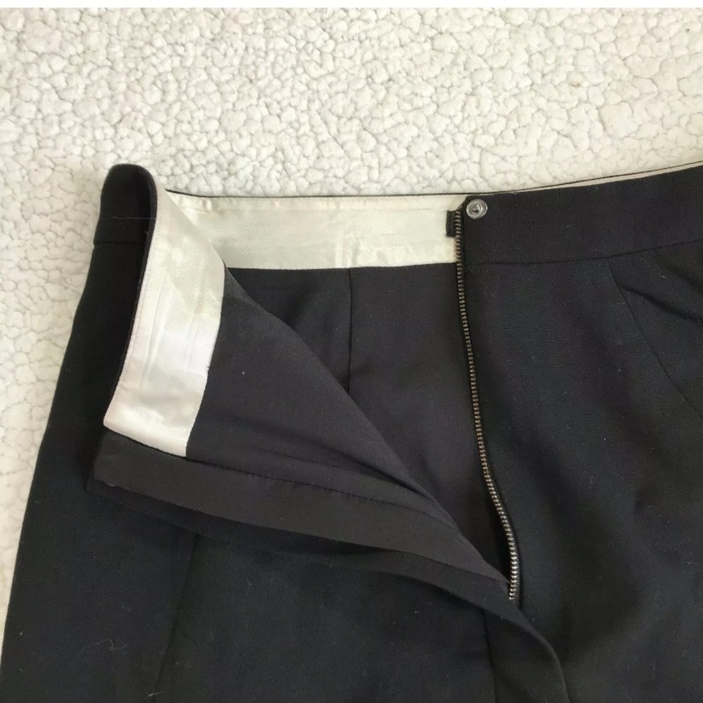 Banana Republic Front Zip Pencil Skirt - Picture 4 of 7